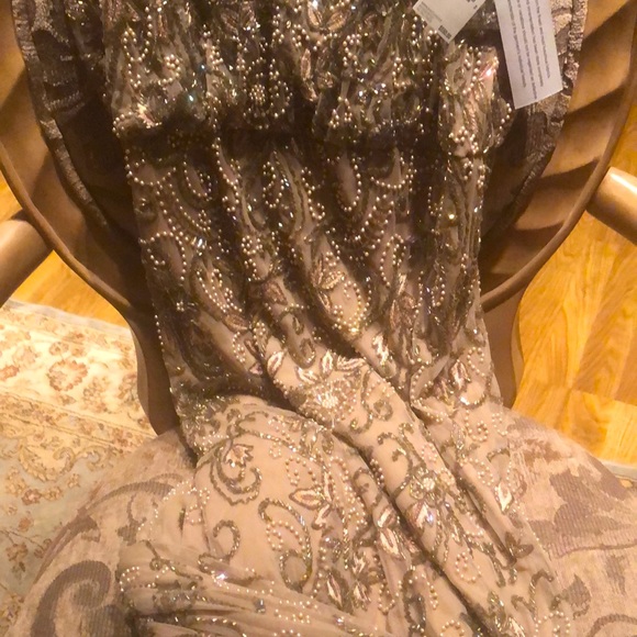 DESIGNER -AIDEN MATTOX:MOTHER OF BRIDE ,Groom ,or any occasion - Picture 9 of 12